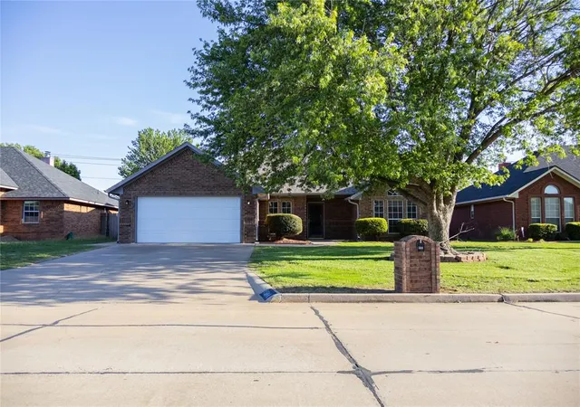 Homes for sale in Altus, OK | 504 S Quail Run, Altus, OK 73521 | MLS# 1225119