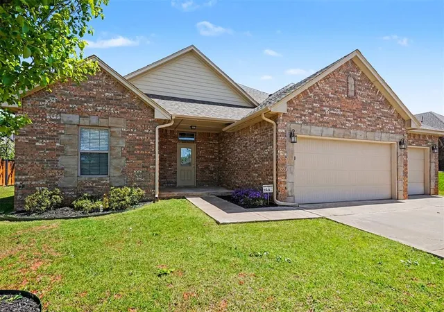 Photo 1 of Single family home for sale at 2400 Bretton Ln, Edmond, OK 73012 | MLS# 1225129 | Listing updated on 2026-09-21