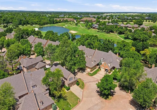4th image of 5515 Fairway Dr, Edmond, OK 73025 | MLS# 1225140