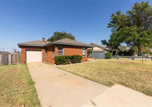 Homes for sale in Oklahoma City, OK | 2837 Nw 66th St, Oklahoma City, OK 73116 | MLS# 1225152
