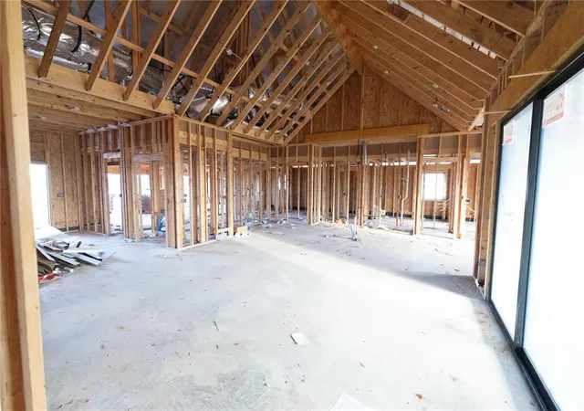 1st image of 623 Straight St, Guthrie, OK 73044 | MLS# 1225158