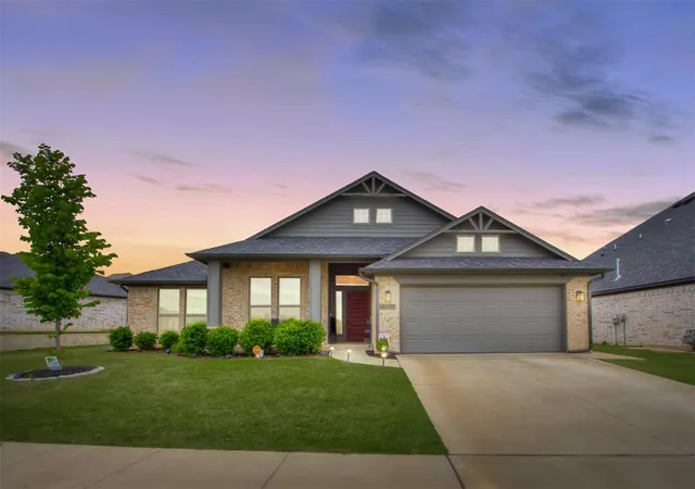 1st image of 13239 Sawtooth Oak Dr, Choctaw, OK 73020 | MLS# 1225192