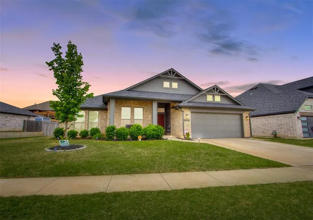 2nd image of 13239 Sawtooth Oak Dr, Choctaw, OK 73020 | MLS# 1225192