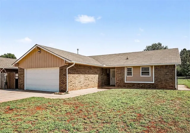 Homes for sale in Oklahoma City, OK | 3821 W Oakcliff Dr, Oklahoma City, OK 73135 | MLS# 1225201