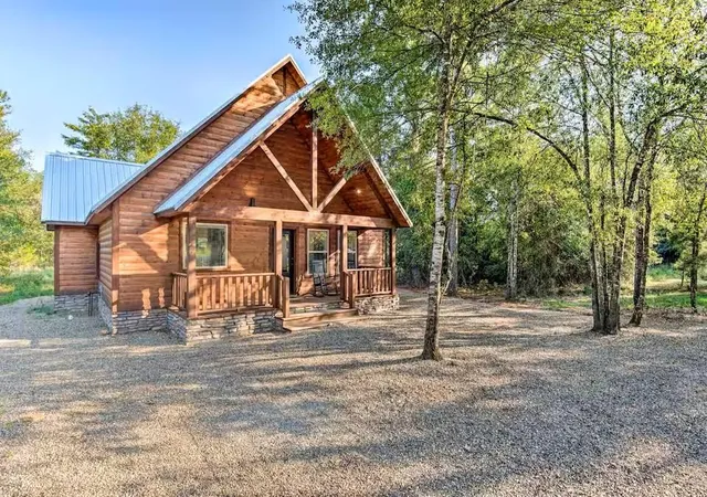 Homes for sale in Broken Bow, OK | 218 Timber Hills Ln, Broken Bow, OK 74728 | MLS# 1225235