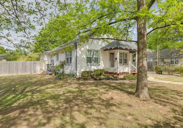 Photo 3 of Single family home for sale at 614 N University Blvd, Norman, OK 73069 | MLS# 1225326 | Listing updated on 2026-07-14
