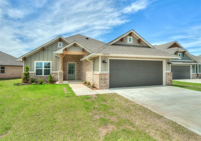 Photo 2 of Single family home for sale at 12509 Dolche Vita Dr, Yukon, OK 73099 | MLS# 1225330 | Listing updated on 2026-06-29