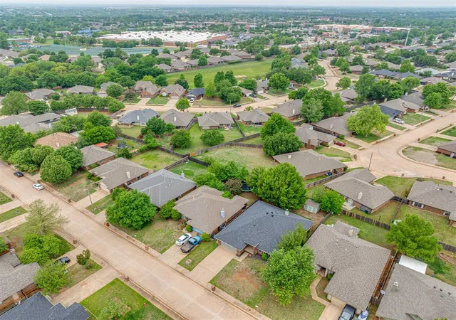 44th image of 1717 Rocky Mountain Wy, Edmond, OK 73003 | MLS# 1225368