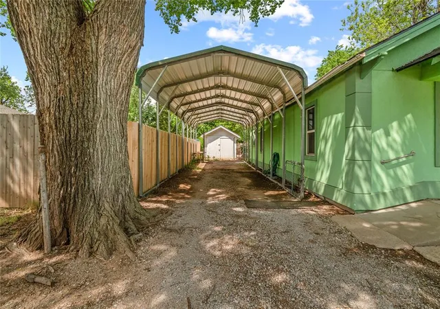 4th image of 227 N K Ave, El Reno, OK 73036 | MLS# 1225376