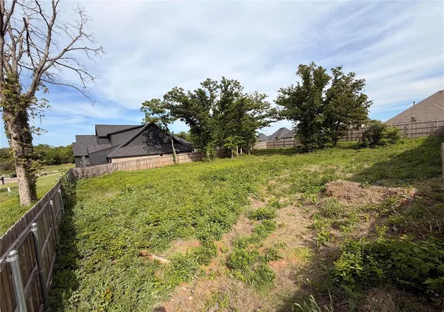 Photo 1 of Land for sale at 4624 Maple Ridge Dr, Edmond, OK 73034 | MLS# 1225385 | Listing updated on 2026-04-27