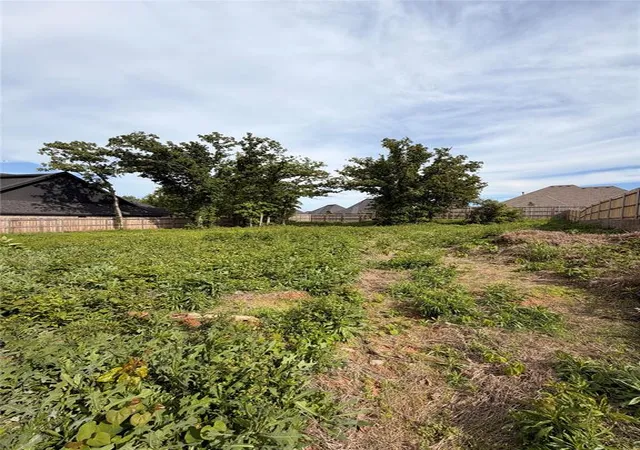 Photo 4 of Land for sale at 4624 Maple Ridge Dr, Edmond, OK 73034 | MLS# 1225385 | Listing updated on 2026-04-27