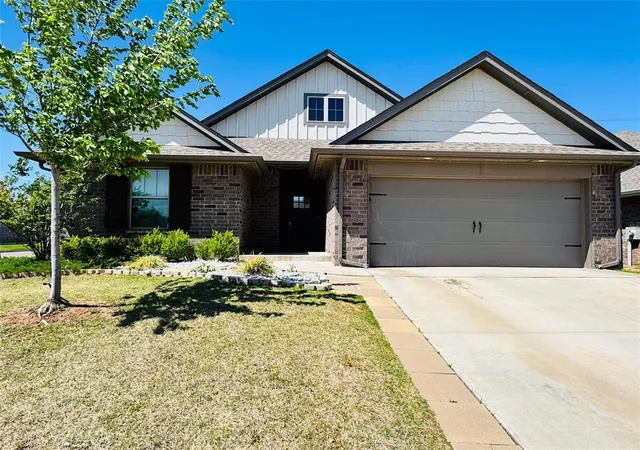 Homes for sale in Yukon, OK | 8901 Poppey Pl, Yukon, OK 73099 | MLS# 1225491