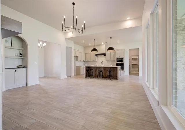 4th image of 10913 Nw 31St Ter, Yukon, OK 73099 | MLS# 1225493