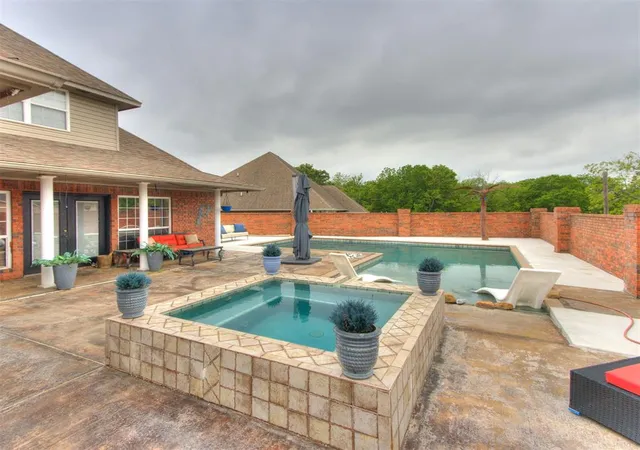 5th image of 1005 W Jefferson St, Tecumseh, OK 74873 | MLS# 1225530