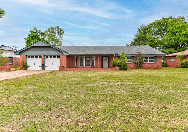 1st image of 1506 W Walnut St, El Reno, OK 73036 | MLS# 1225545