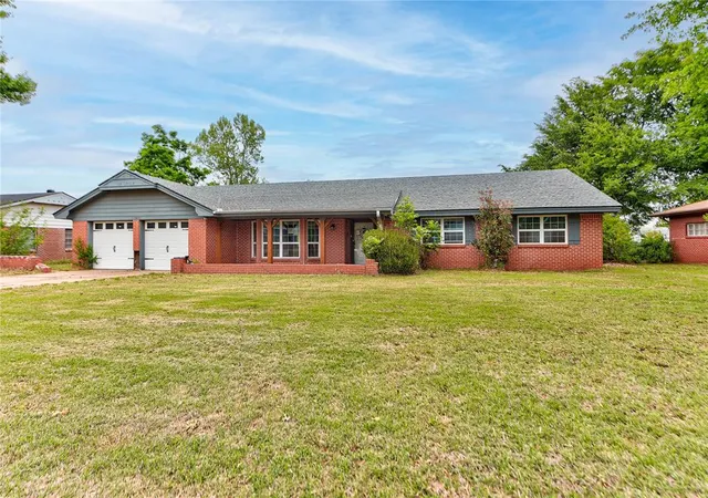 49th image of 1506 W Walnut St, El Reno, OK 73036 | MLS# 1225545