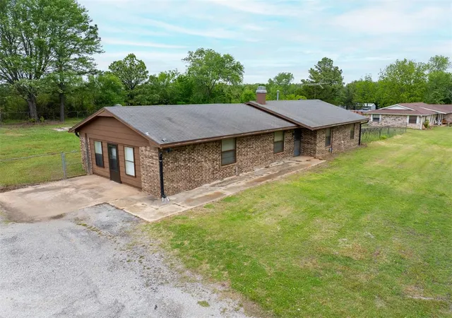 Homes for sale in Shawnee, OK | 5502 Aquarius, Shawnee, OK 74804 | MLS# 1225607