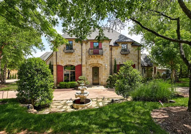 Photo 1 of Sale Pending at 816 Crystal Crk Pl, Edmond, OK 73034 | MLS# 1225673 | Listing updated on 2026-08-27