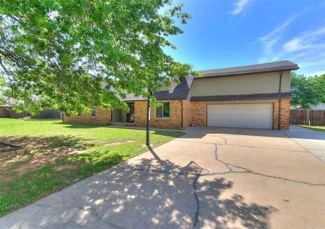 1st image of 609 N Centennial Wy, Mustang, OK 73064 | MLS# 1225705