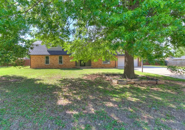 3rd image of 609 N Centennial Wy, Mustang, OK 73064 | MLS# 1225705