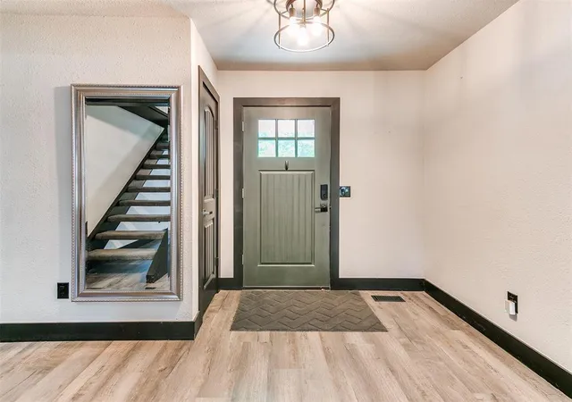 4th image of 609 N Centennial Wy, Mustang, OK 73064 | MLS# 1225705