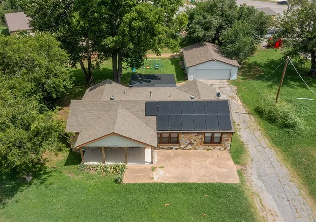 Homes for sale in Noble, OK | 209 W Etowah Road, Noble, OK 73068 | MLS# 1225728