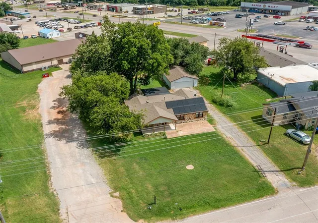 Homes for sale in Noble, OK | 209 W Etowah Road, Noble, OK 73068 | MLS# 1225728
