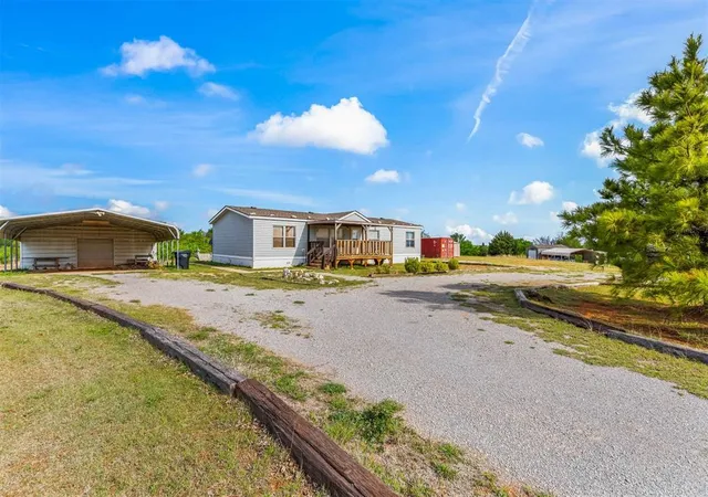 Homes for sale in Chickasha, OK | 2660 County Street 2856, Chickasha, OK 73018 | MLS# 1225739