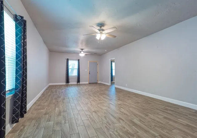 Photo 3 of Single family home for sale at 612 N Hobson Ave, Shawnee, OK 74801 | MLS# 1225740 | Listing updated on 2026-07-14