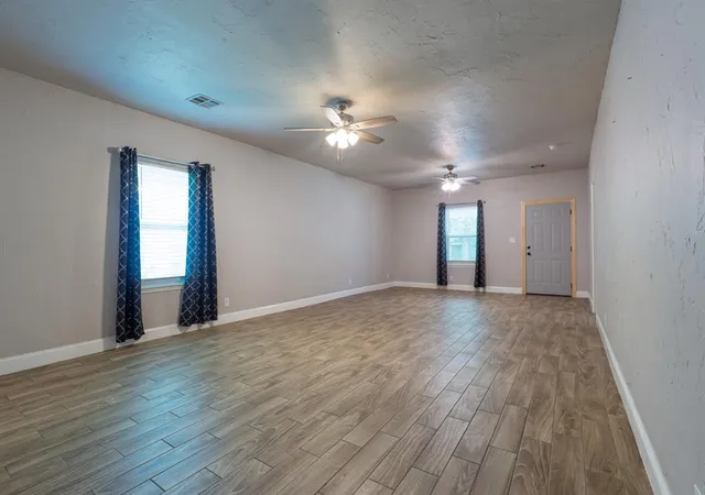 Photo 4 of Single family home for sale at 612 N Hobson Ave, Shawnee, OK 74801 | MLS# 1225740 | Listing updated on 2026-07-14