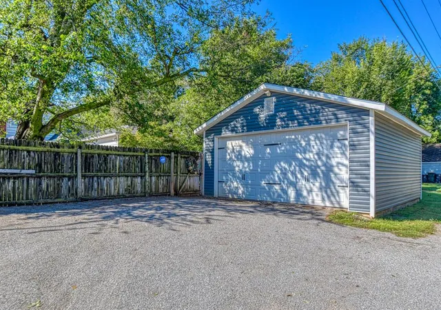 50th image of 1016 W Kansas Ave, Chickasha, OK 73018 | MLS# 1225777