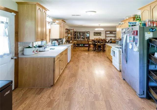 Homes for sale in Sayre, OK | 704 N Broadway St, Sayre, OK 73662 | MLS# 1225793