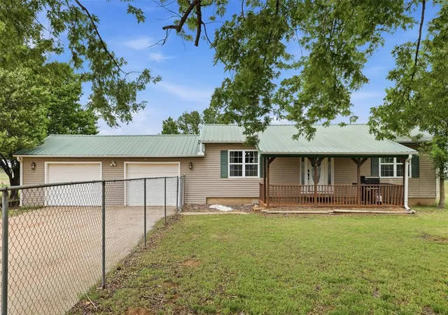 Homes for sale in Seminole, OK | 35345 Ew 1240 Rd, Seminole, OK 74868 | MLS# 1225813