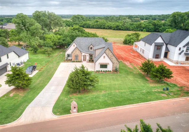 Photo 3 of Single family home for sale at 3394 Red Ridge Dr, Blanchard, OK 73010 | MLS# 1225829 | Listing updated on 2026-10-07