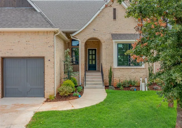 Photo 3 of Single family home for sale at 3932 Shady Hl Trl, Edmond, OK 73034 | MLS# 1225851 | Listing updated on 2026-08-12