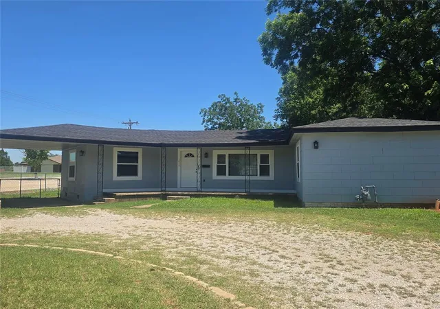 Homes for sale in Tecumseh, OK | 1015 N Rangeline St, Tecumseh, OK 74873 | MLS# 1225897