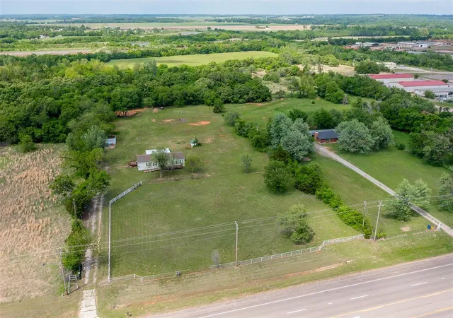 Photo 4 of Single family home for sale at 16301 NE 23rd Street, Choctaw, OK 73020 | MLS# 1225916 | Listing updated on 2026-08-12