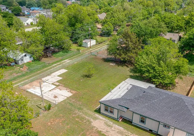 47th image of 1624 W Idaho Ave, Chickasha, OK 73018 | MLS# 1225951
