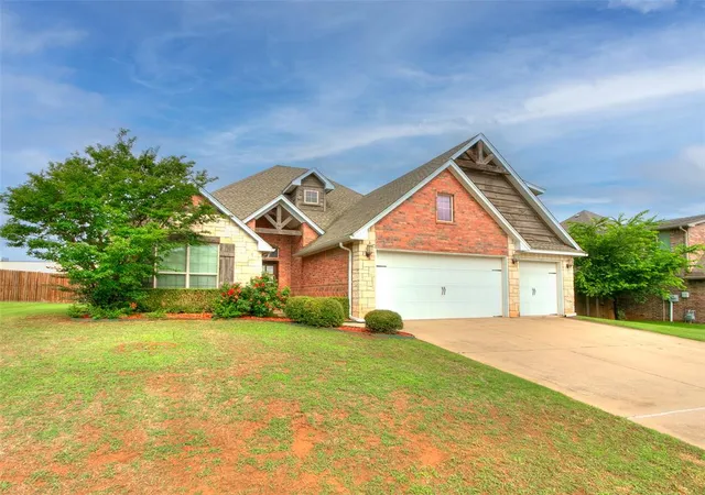 4th image of 4901 Arbuckle Dr, Edmond, OK 73025 | MLS# 1225955