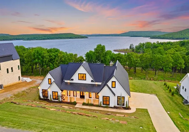 3rd image of 754 Pebble Ridge Arc, Eufaula, OK 74432 | MLS# 1225957