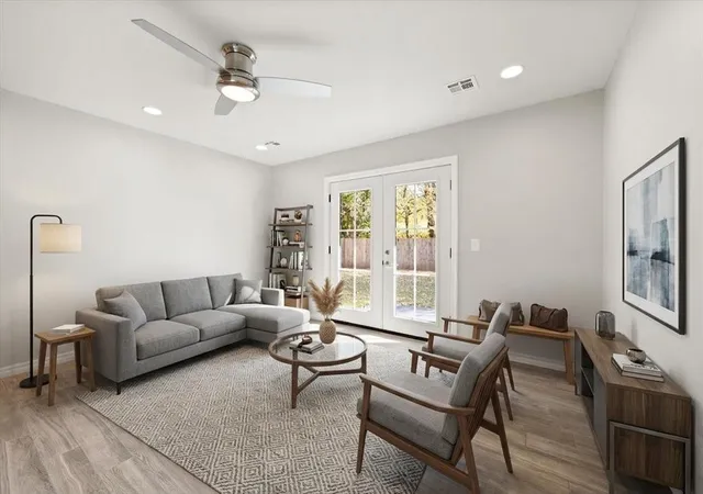Photo 2 of Single family home for sale at 604 Willow Ridge Pl, Edmond, OK 73003 | MLS# 1225976 | Listing updated on 2026-08-08
