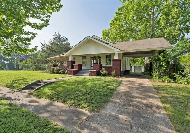 3rd image of 424 W Adams St, Purcell, OK 73080 | MLS# 1225985