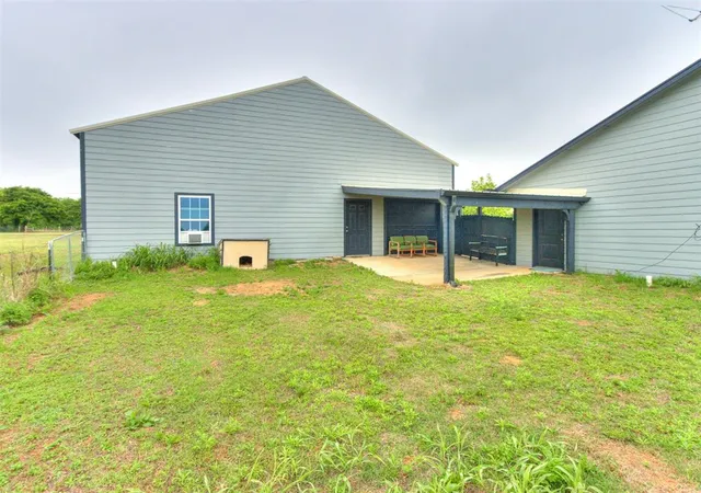 4th image of 202 S Pottawatomie Rd, Harrah, OK 73045 | MLS# 1226040