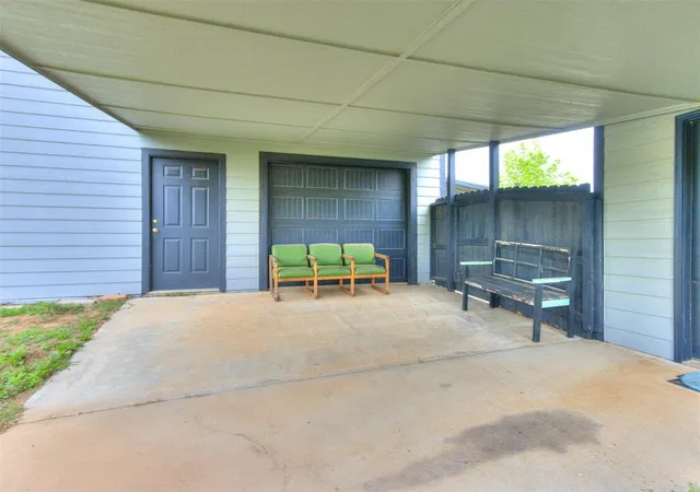5th image of 202 S Pottawatomie Rd, Harrah, OK 73045 | MLS# 1226040