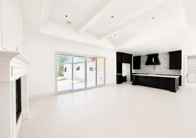 Photo 3 of Single family home for sale at 3024 Fountain Crk Dr, Edmond, OK 73034 | MLS# 1226091 | Listing updated on 2026-10-10