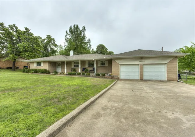 3rd image of 13708 Ne 9Th St, Choctaw, OK 73020 | MLS# 1226107