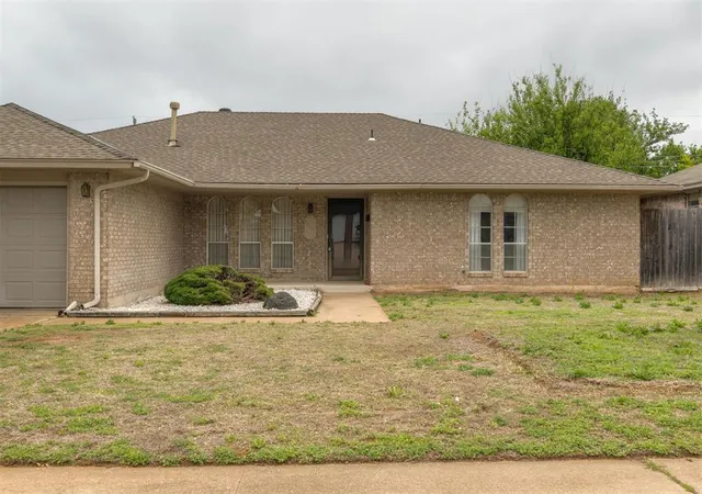 Photo 1 of Sale Pending at 2904 Shadybrook Dr, Oklahoma City, OK 73110 | MLS# 1226113 | Listing updated on 2026-05-07