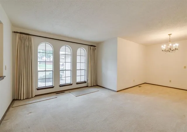 Photo 3 of Sale Pending at 2904 Shadybrook Dr, Oklahoma City, OK 73110 | MLS# 1226113 | Listing updated on 2026-05-07