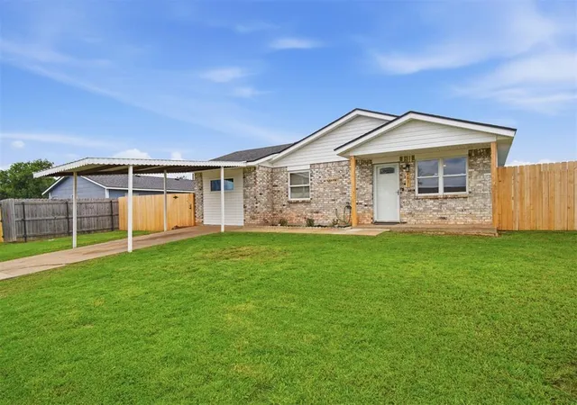 3rd image of 4631 Sw J Ave, Lawton, OK 73505 | MLS# 1226115