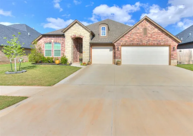 Photo 1 of Single family home for sale at 408 Tralee Ln, Yukon, OK 73099 | MLS# 1226140 | Listing updated on 2026-09-23